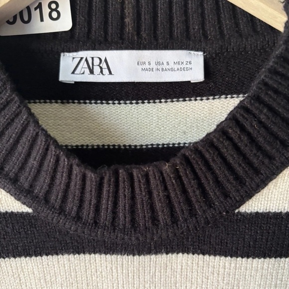 Zara Women's Black and Cream Striped Blouse - Picture 2 of 5